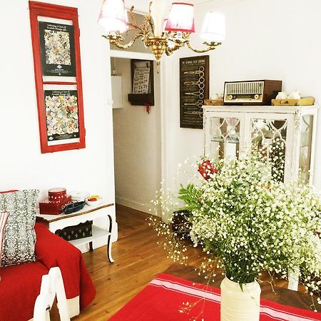 Bica Housevintage Apartment Lisbon Exterior photo